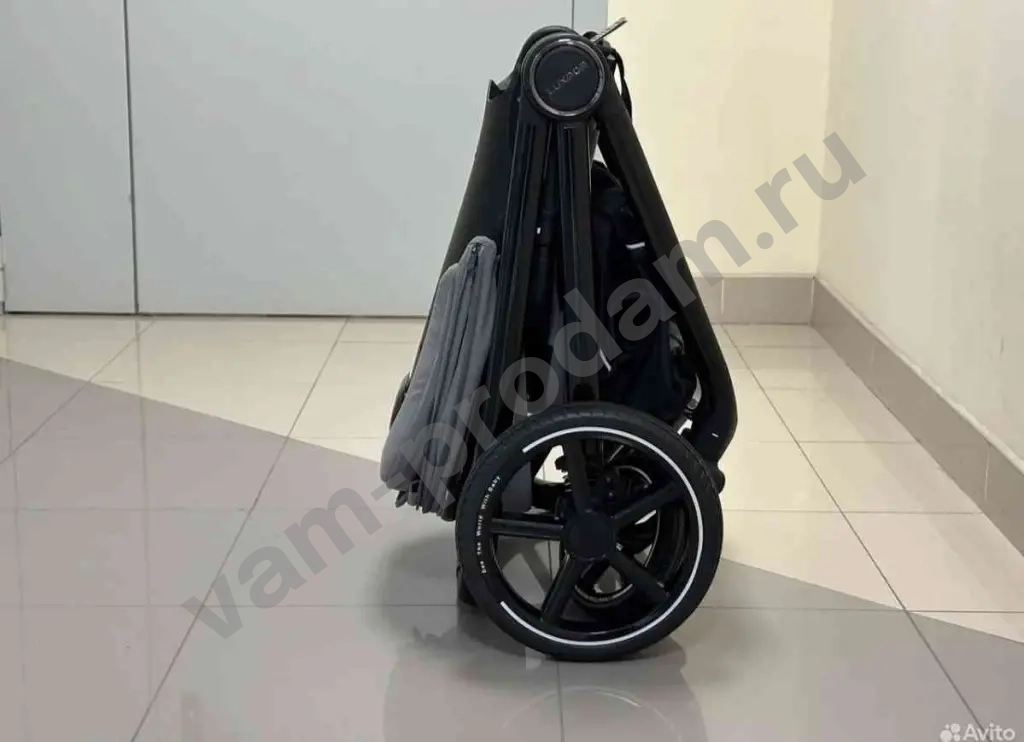Коляска Luxmom 3в1