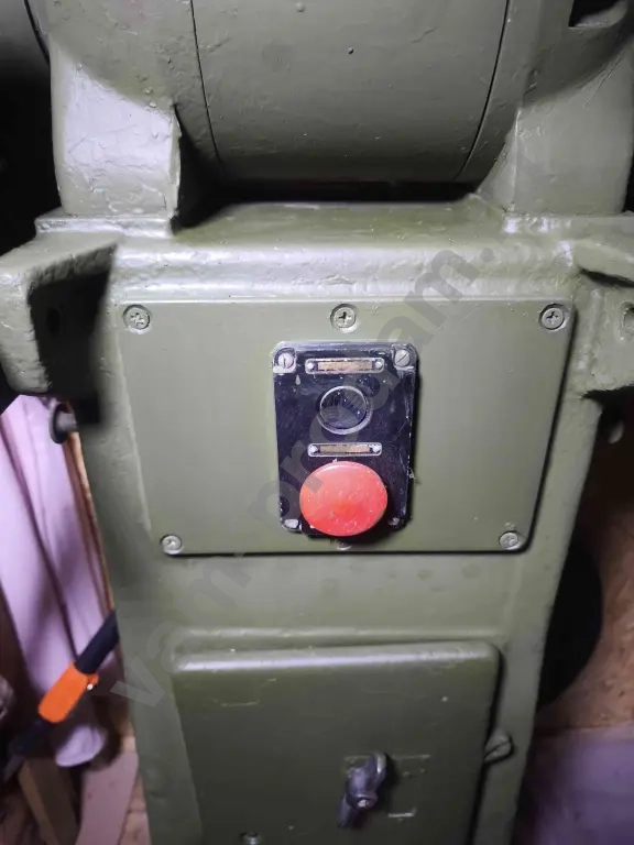 Точильно-шлифовальный станок 3Б632