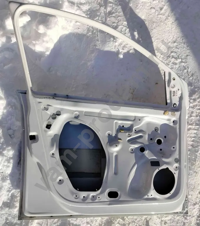 передняя левая дверь Volkswagen Polo sedan