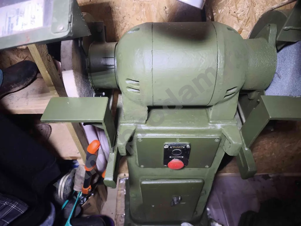 Точильно-шлифовальный станок 3Б632