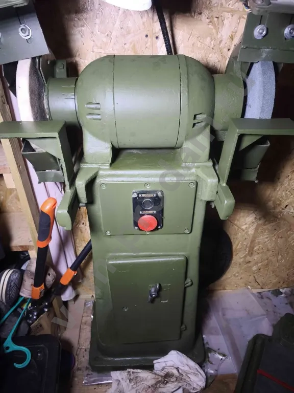 Точильно-шлифовальный станок 3Б632