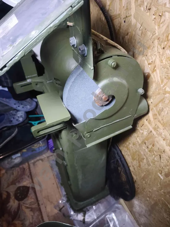 Точильно-шлифовальный станок 3Б632