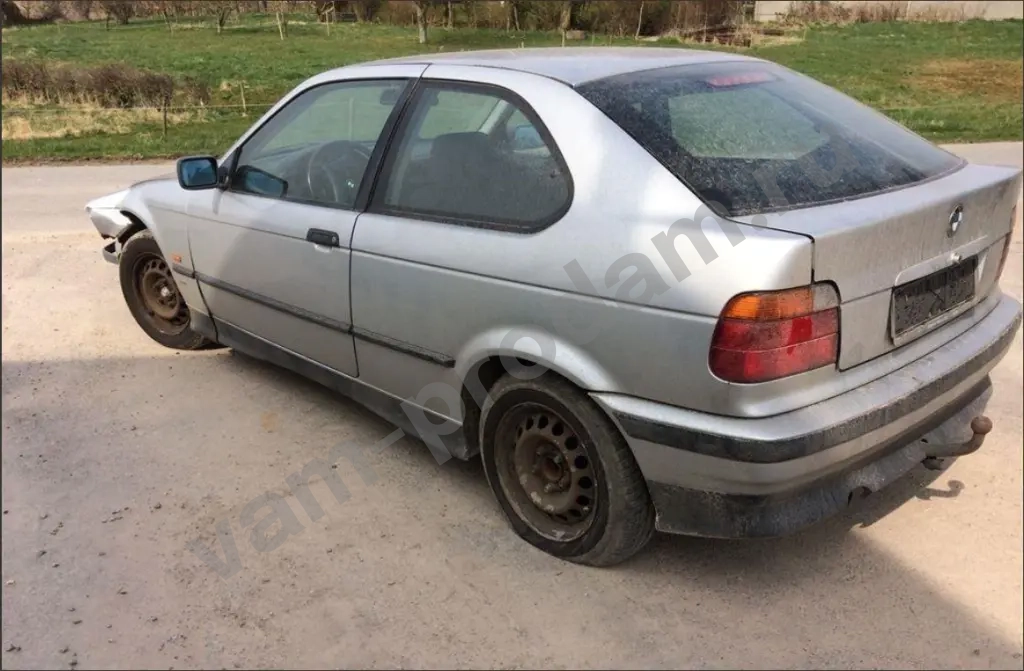 БМВ Е36 в разбор