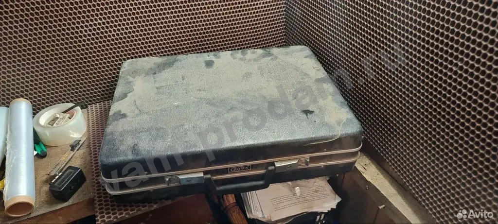 Чемодан дипломат Crown