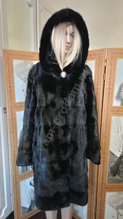 Шуба норковая р 42 чёрная с капюшоном