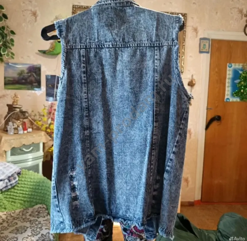 Джинсовая жилетка