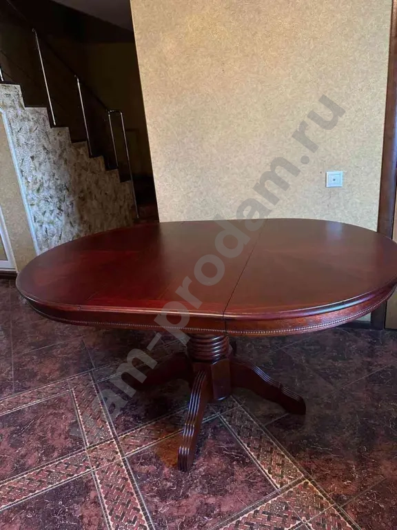 продаю богатый красивый комплект