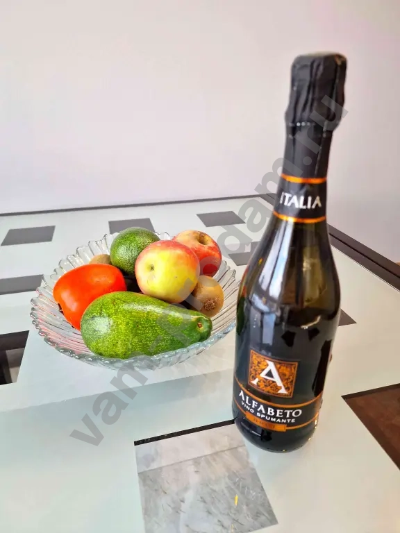 Кухонный стол из массива Венге