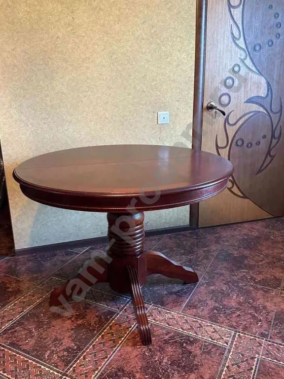 продаю богатый красивый комплект