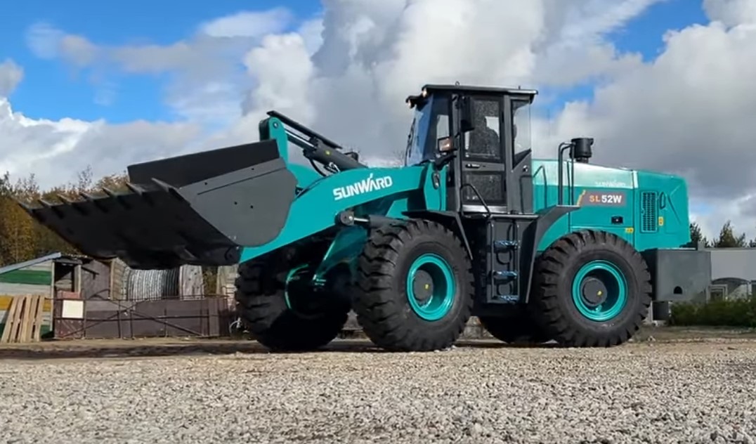 Фронтальный погрузчик SL52W