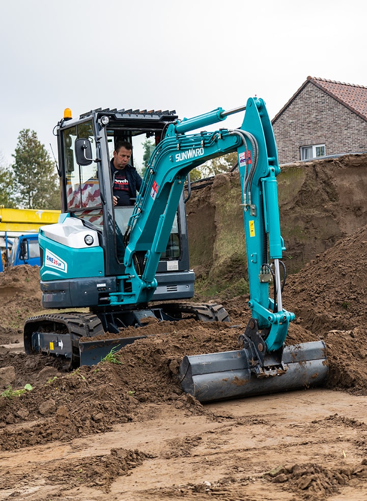 Мини-экскаватор SWE25UF