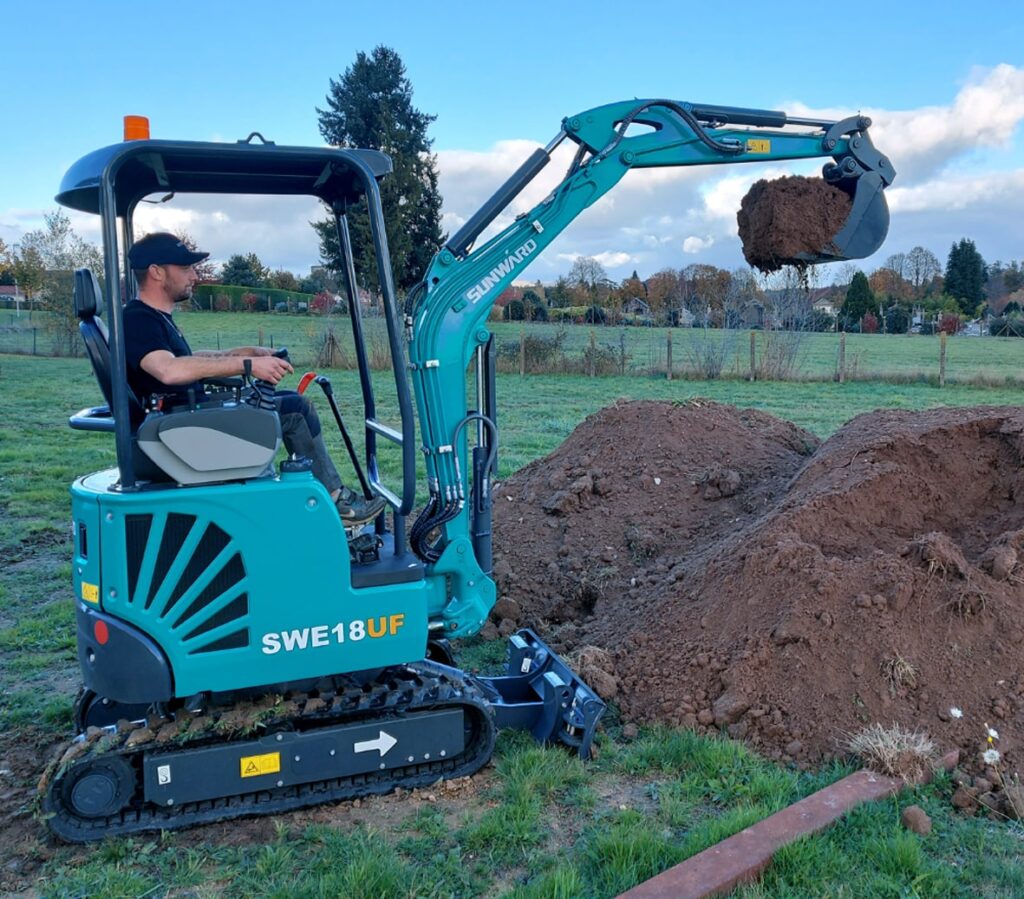 Мини-экскаватор SWE18UF (с документами ЭПСМ)