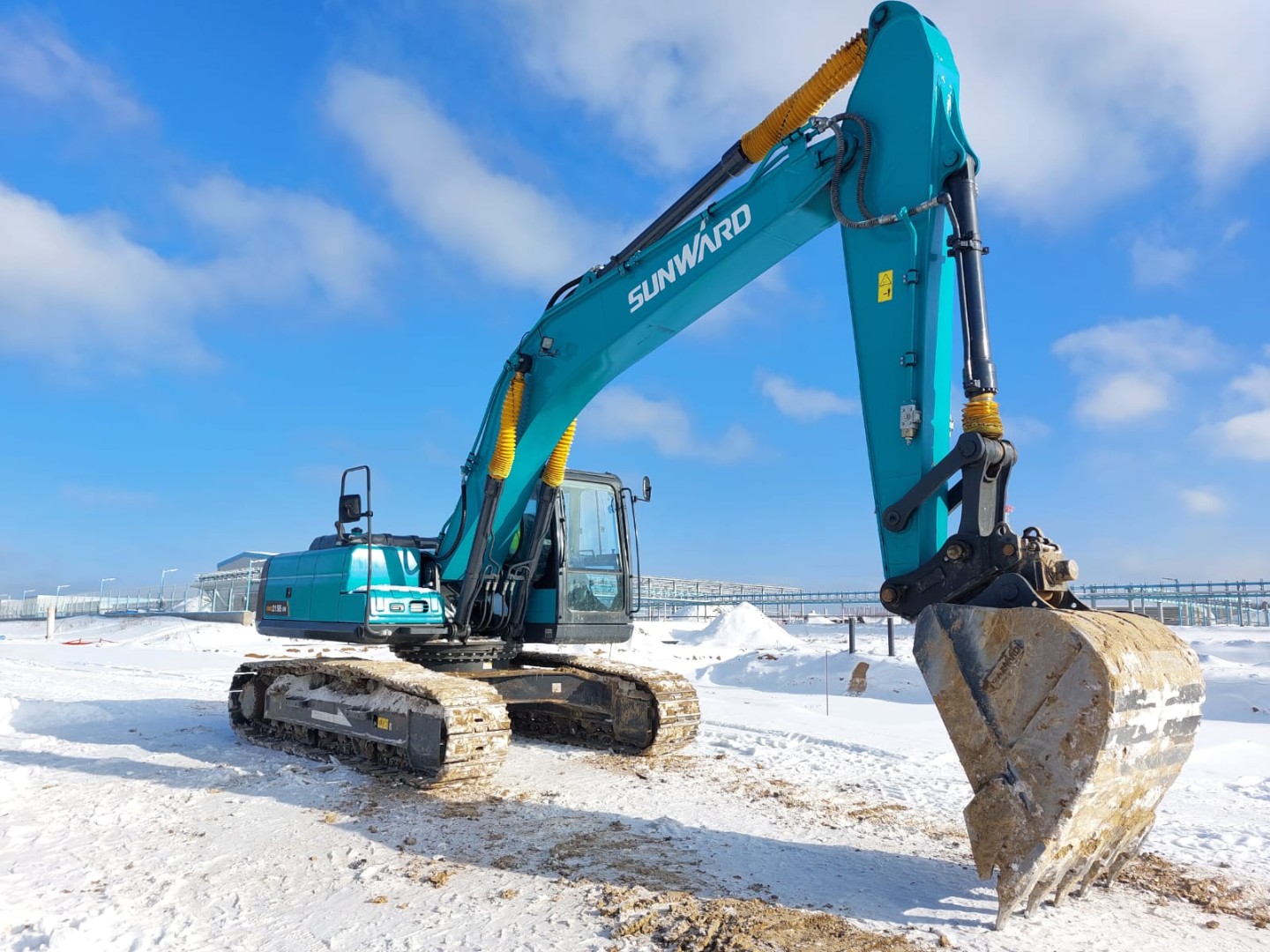 Среднеразмерный экскаватор SWE215E-3H