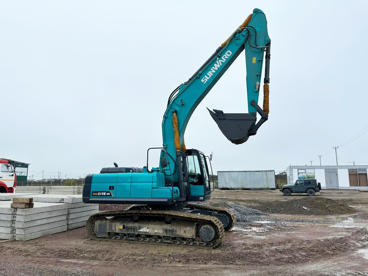Среднеразмерный экскаватор SWE215E-3H