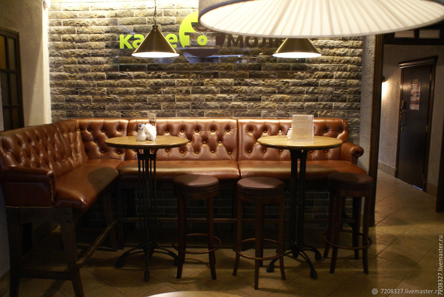 Диван кожаный барный