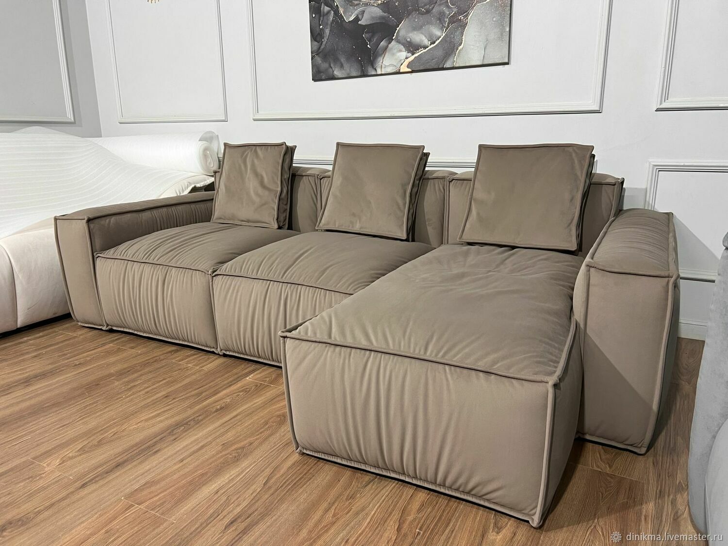 Дизайнерский диван Фолл с оттоманкой