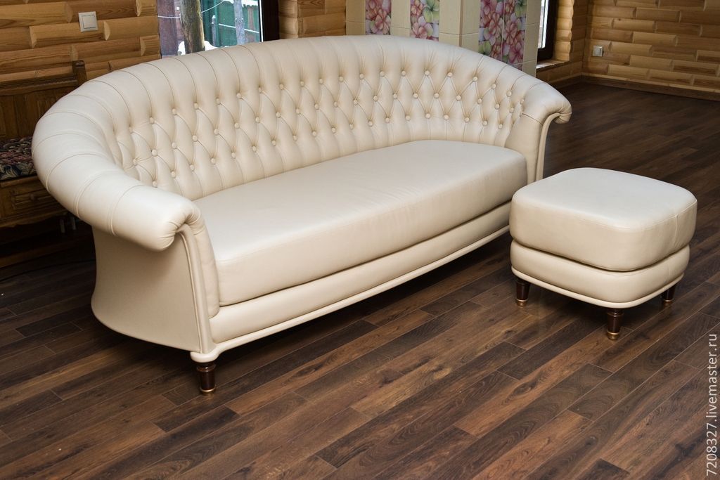 Диван в стиле 