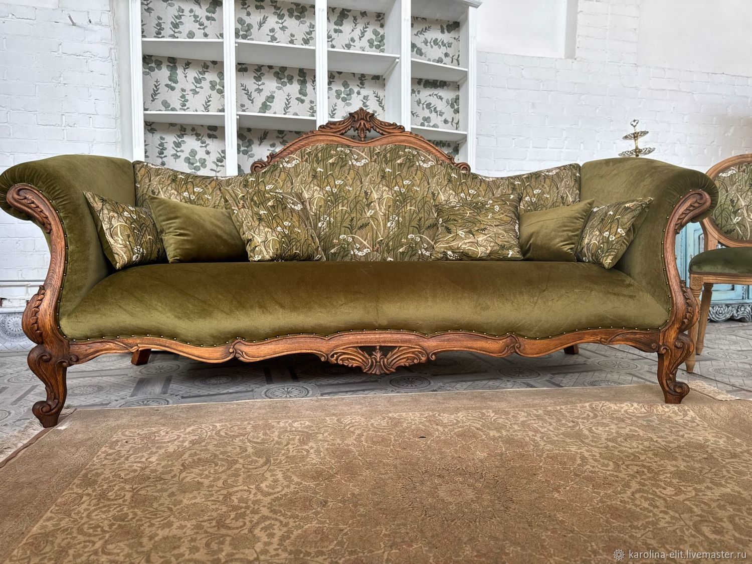 Диван новый, большой трехместный Барокко, дерево бук