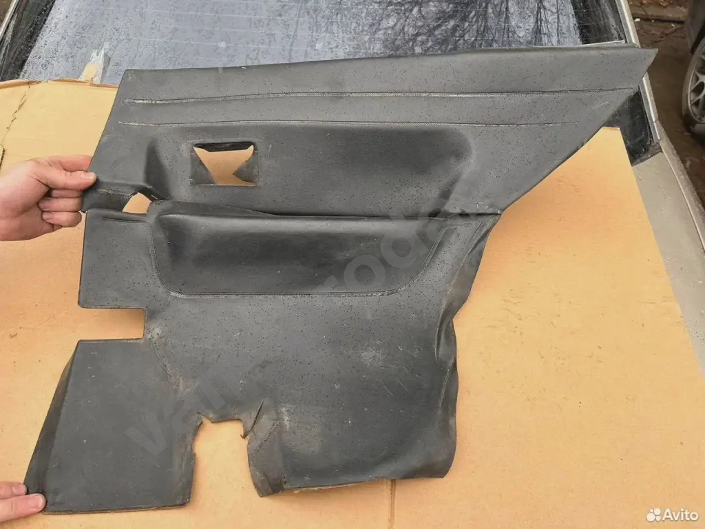 Карта двери задняя правая BMW E21