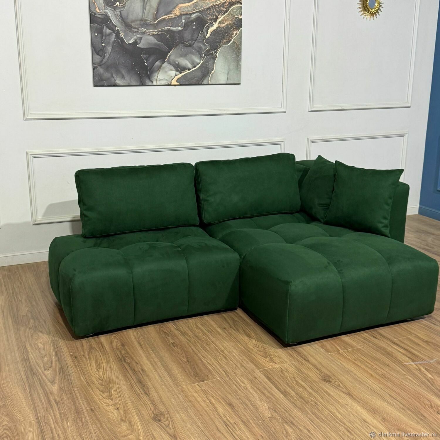 Дизайнерский диван Ронзин с оттоманкой