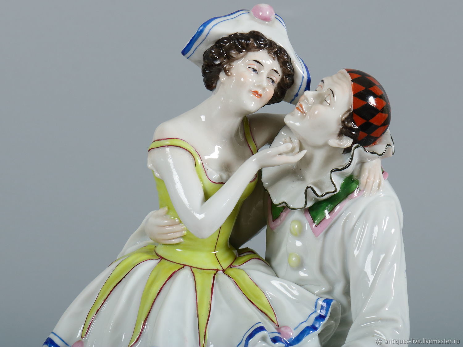 Редкая фарфоровая статуэтка. Германия