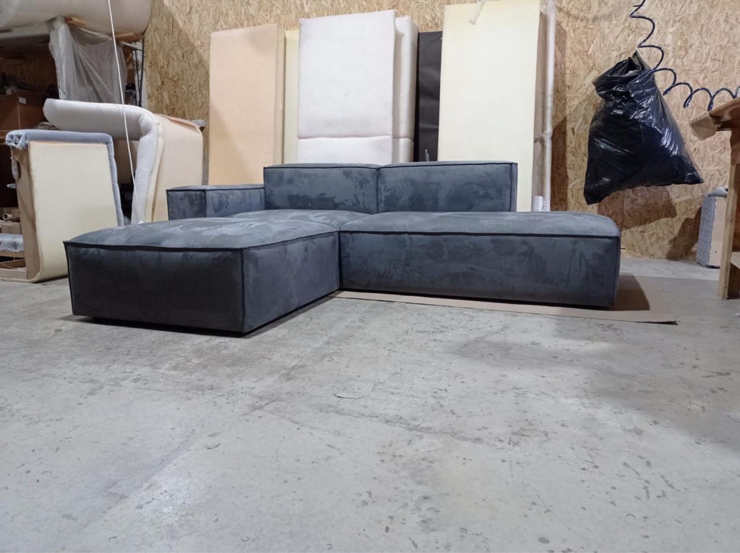 Диван прямой в наличии