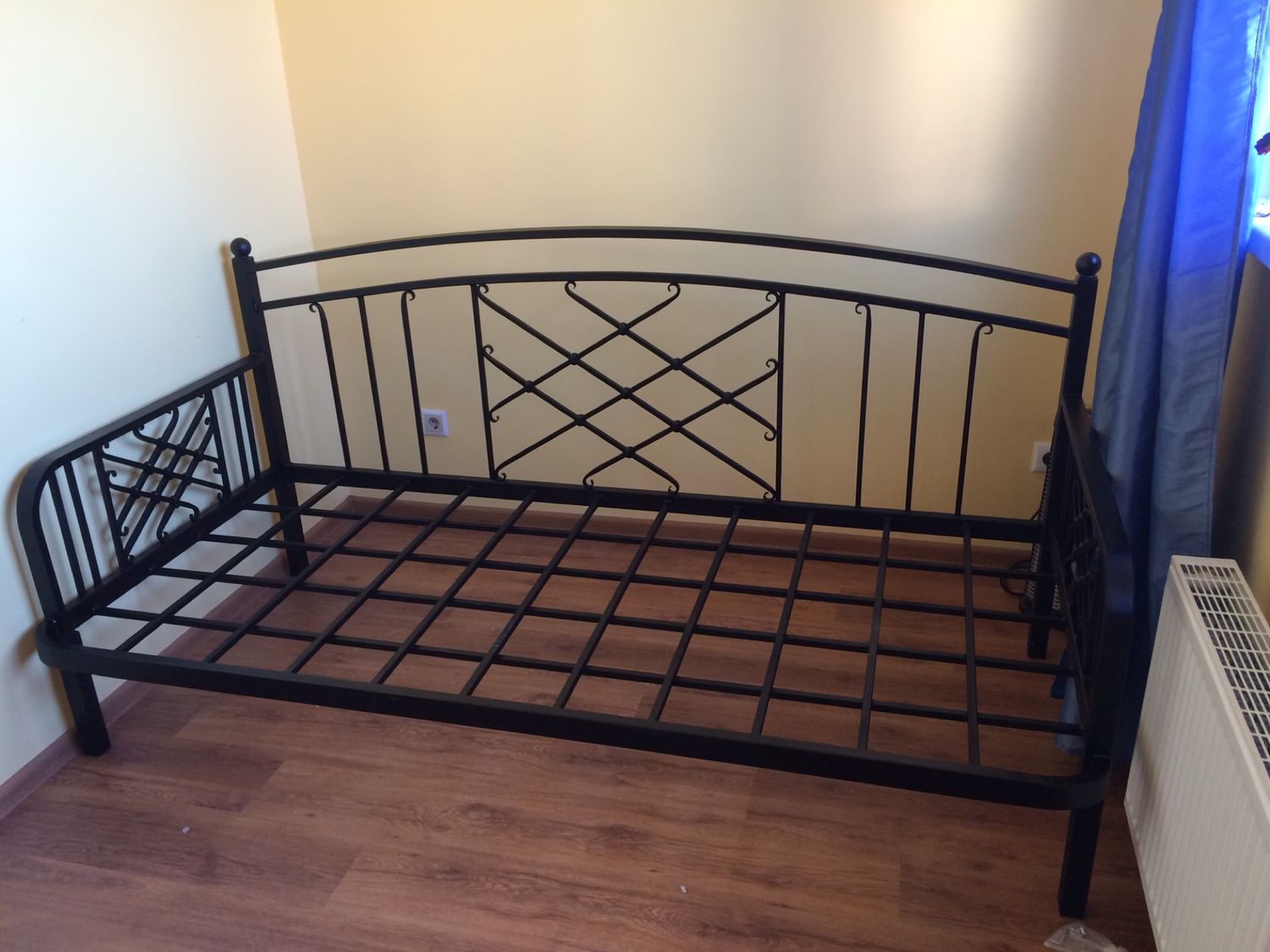 Диван кованый