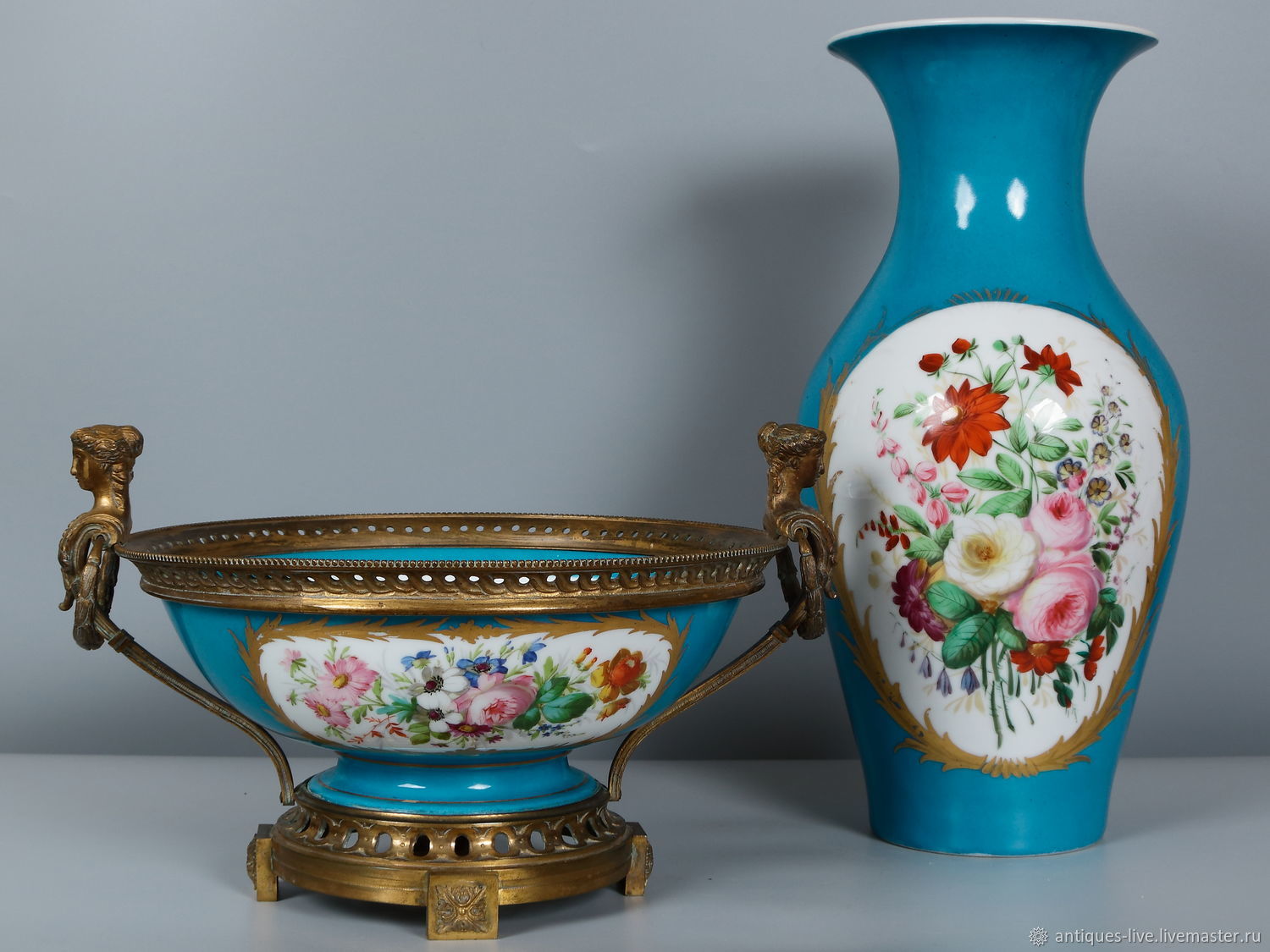 Старинная фарфоровая ваза. Франция