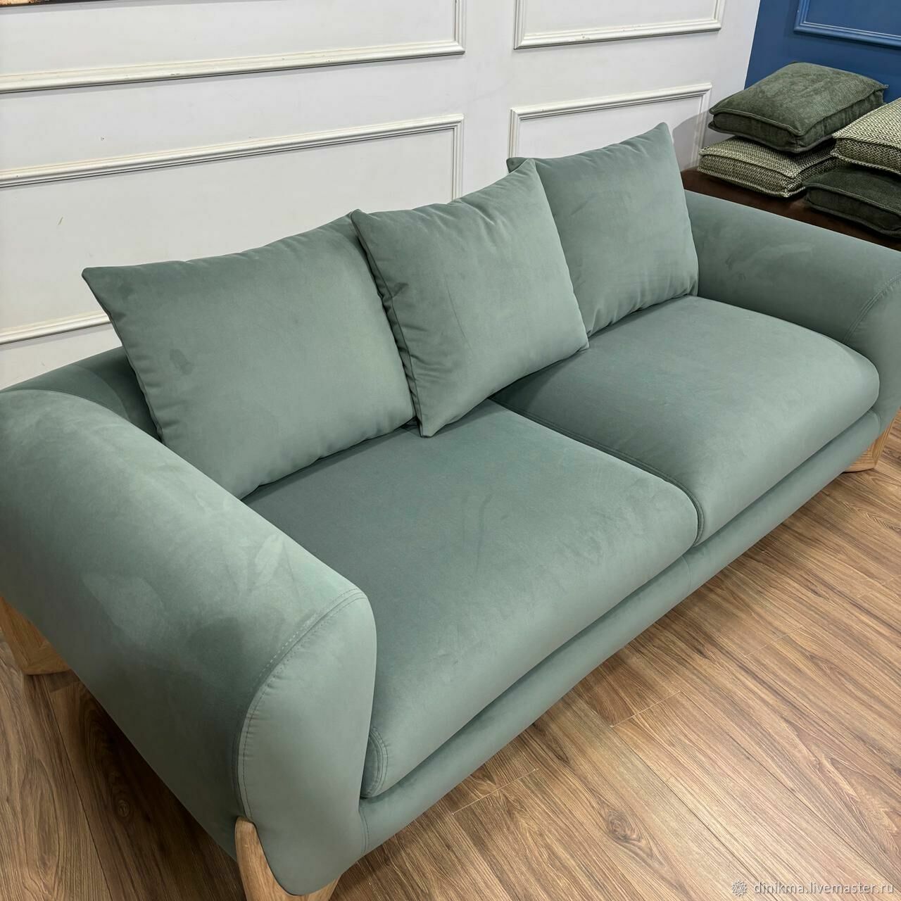 Дизайнерский диван Скарм прямой