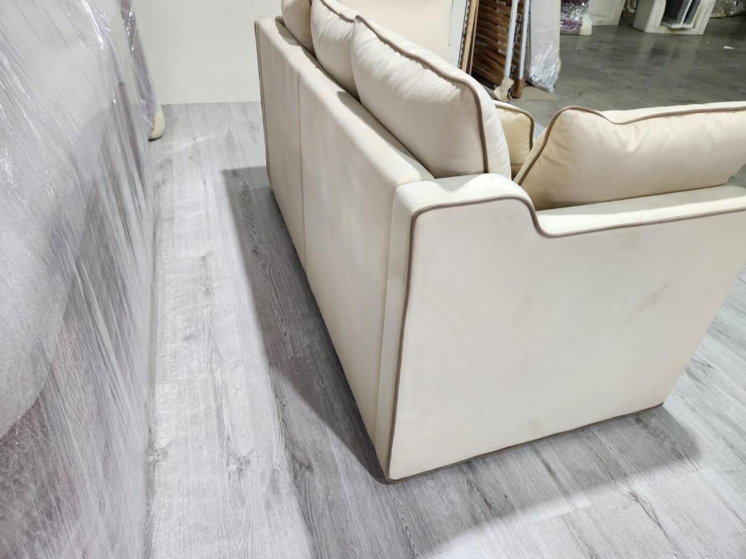 Диван прямой в наличии