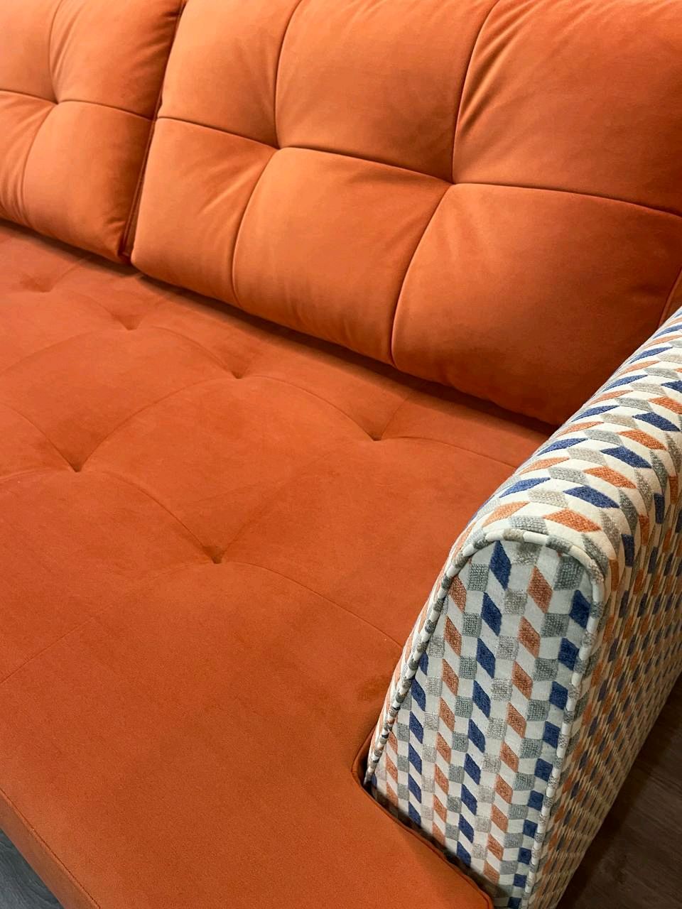 Диван Монтале