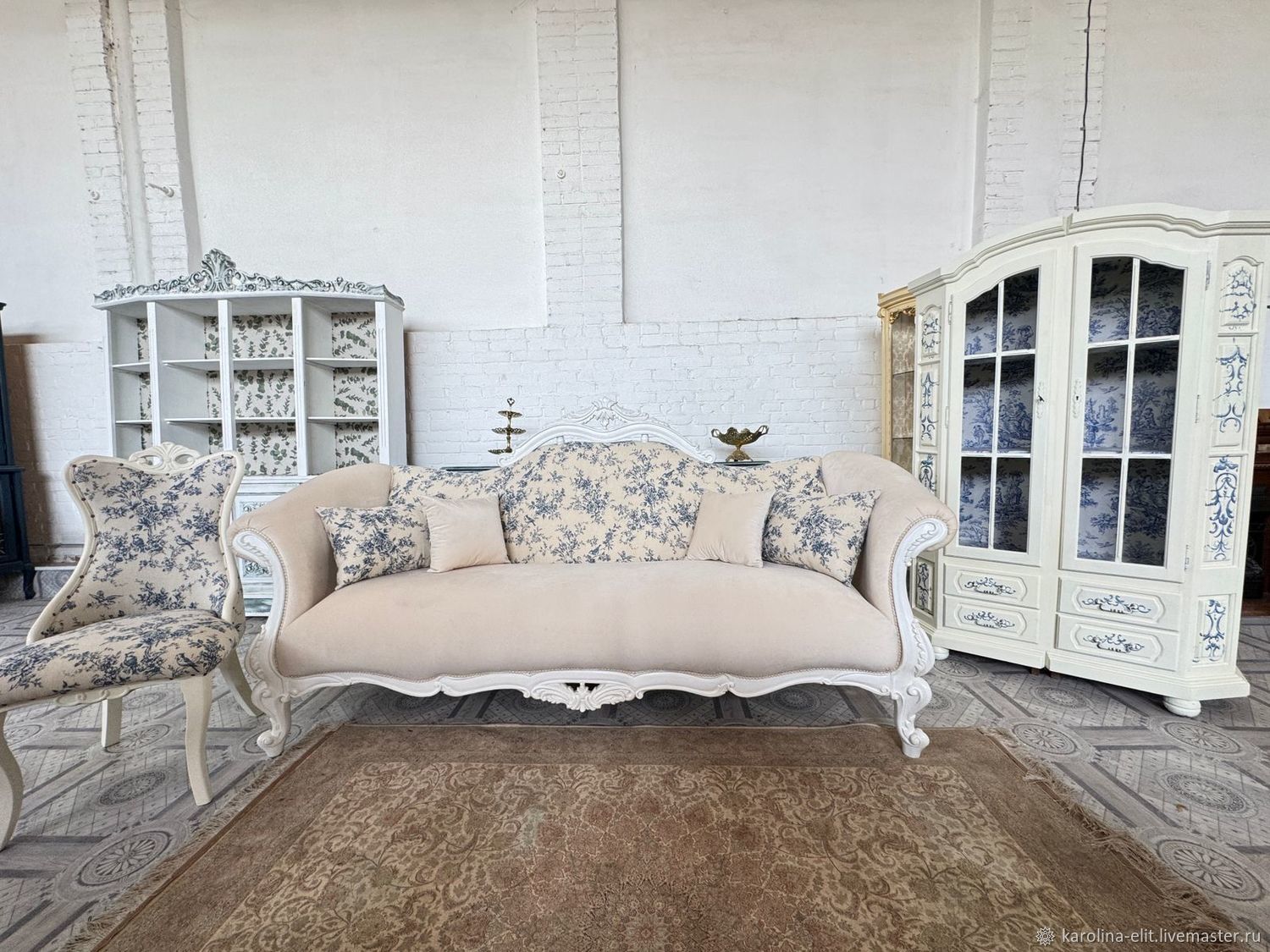 Диван новый резной, Дерево бук, Туаль де Жуи