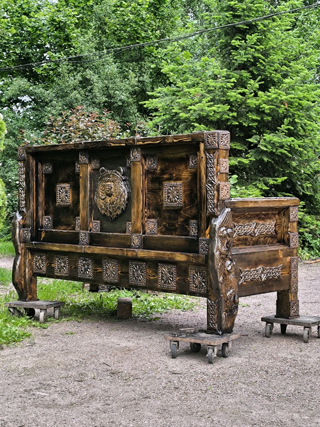 Диван из дерева с эффектом старения Благородие