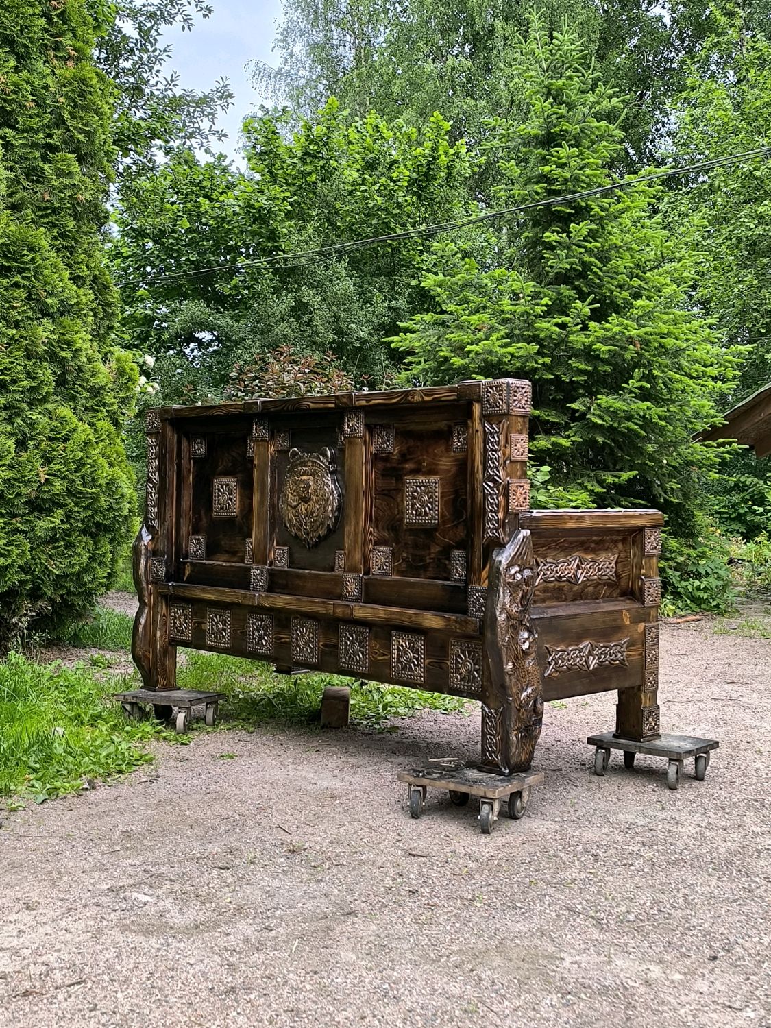 Диван из дерева с эффектом старения Благородие