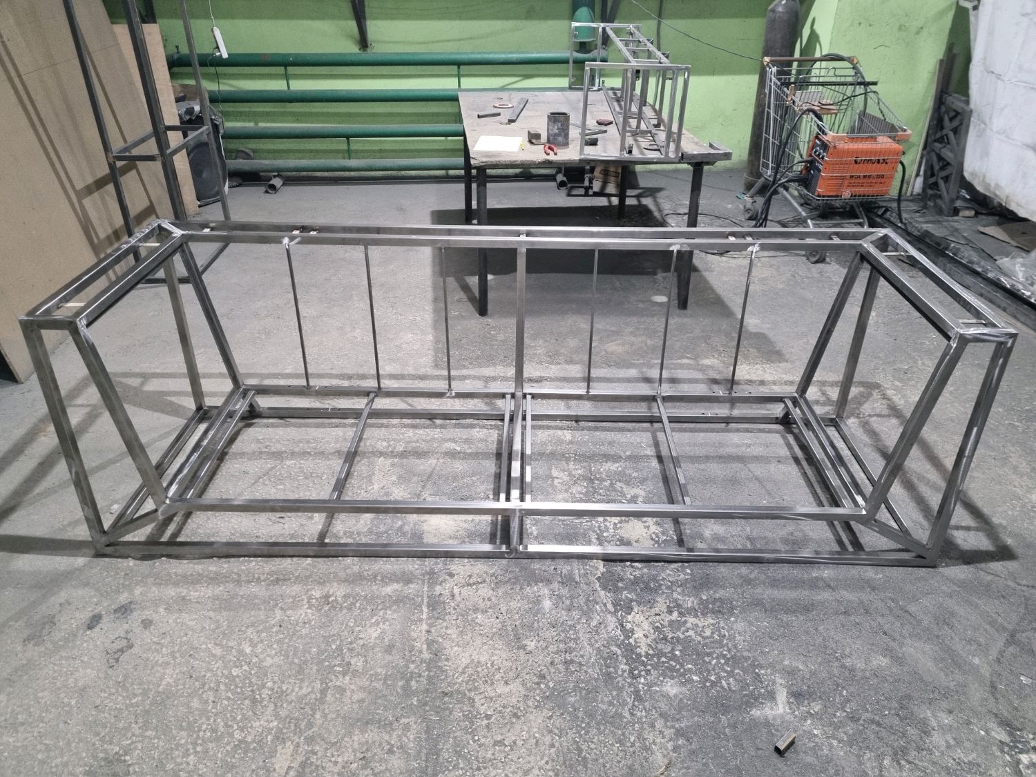 Диван в стиле Лофт