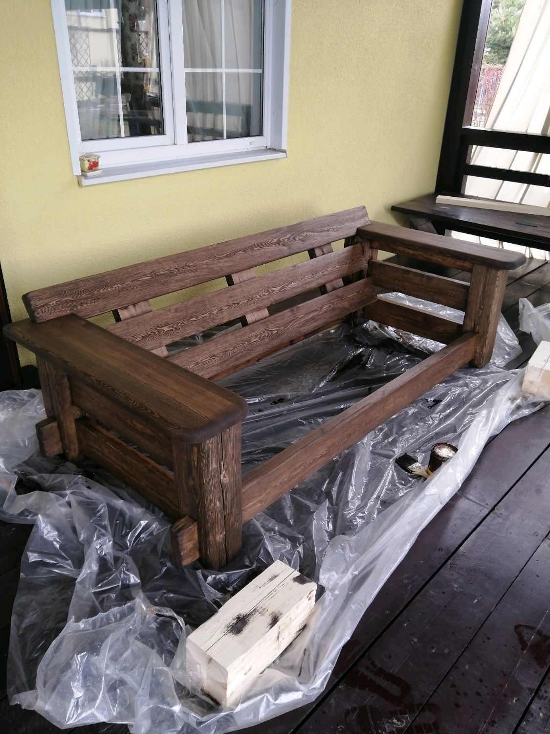 Диван на веранду