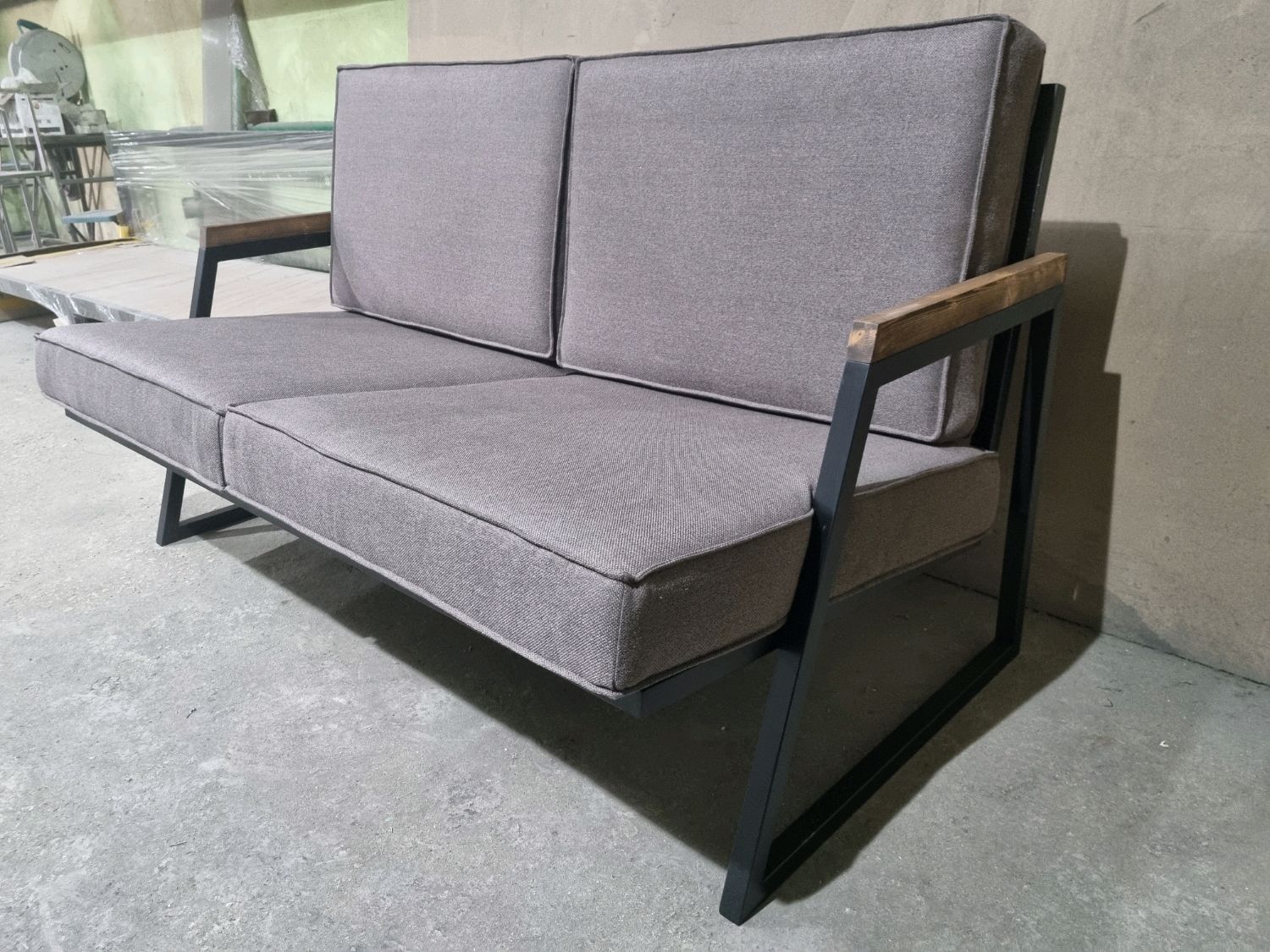 Диван в стиле Лофт 