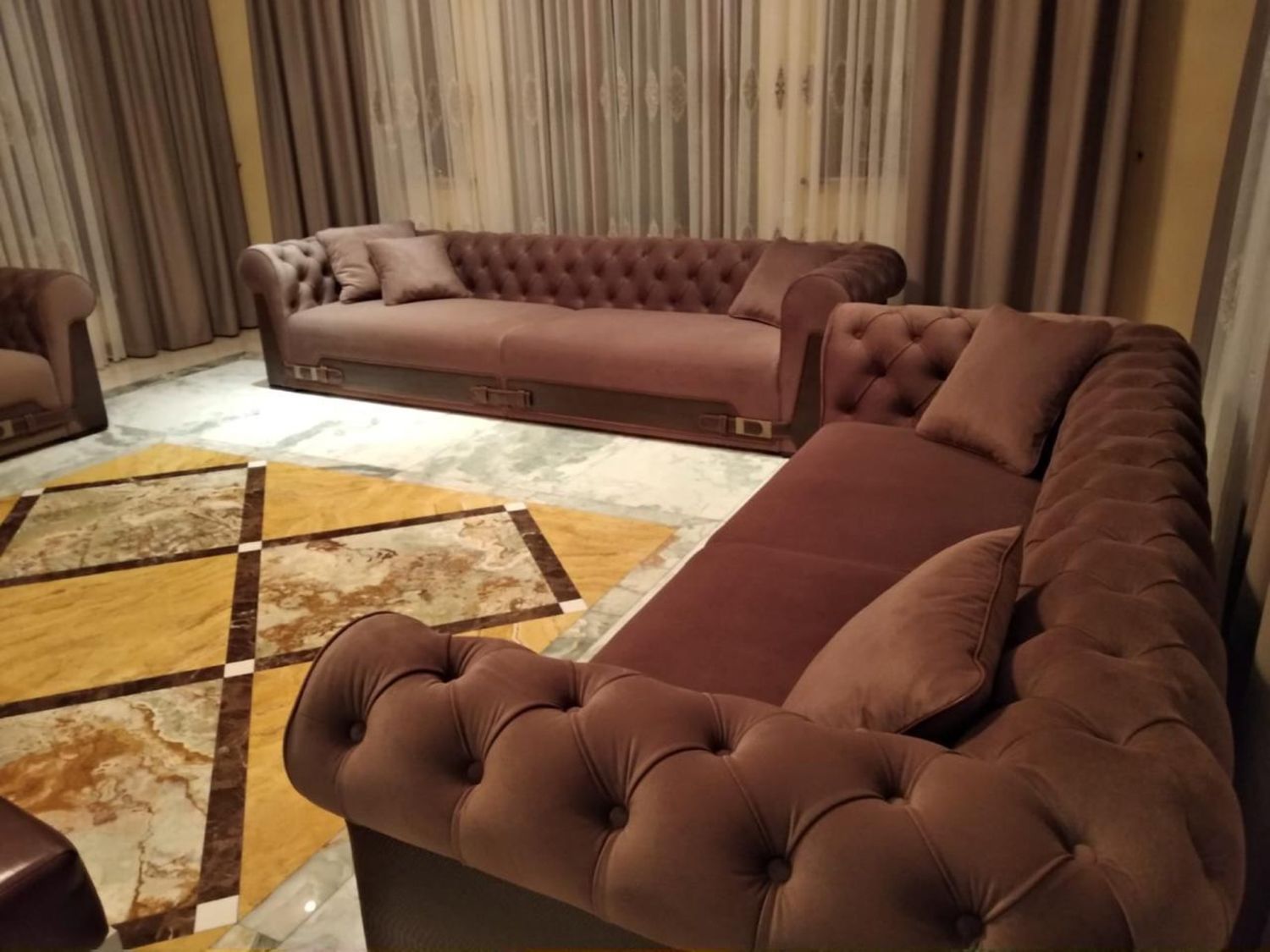 Диван прямой в наличии