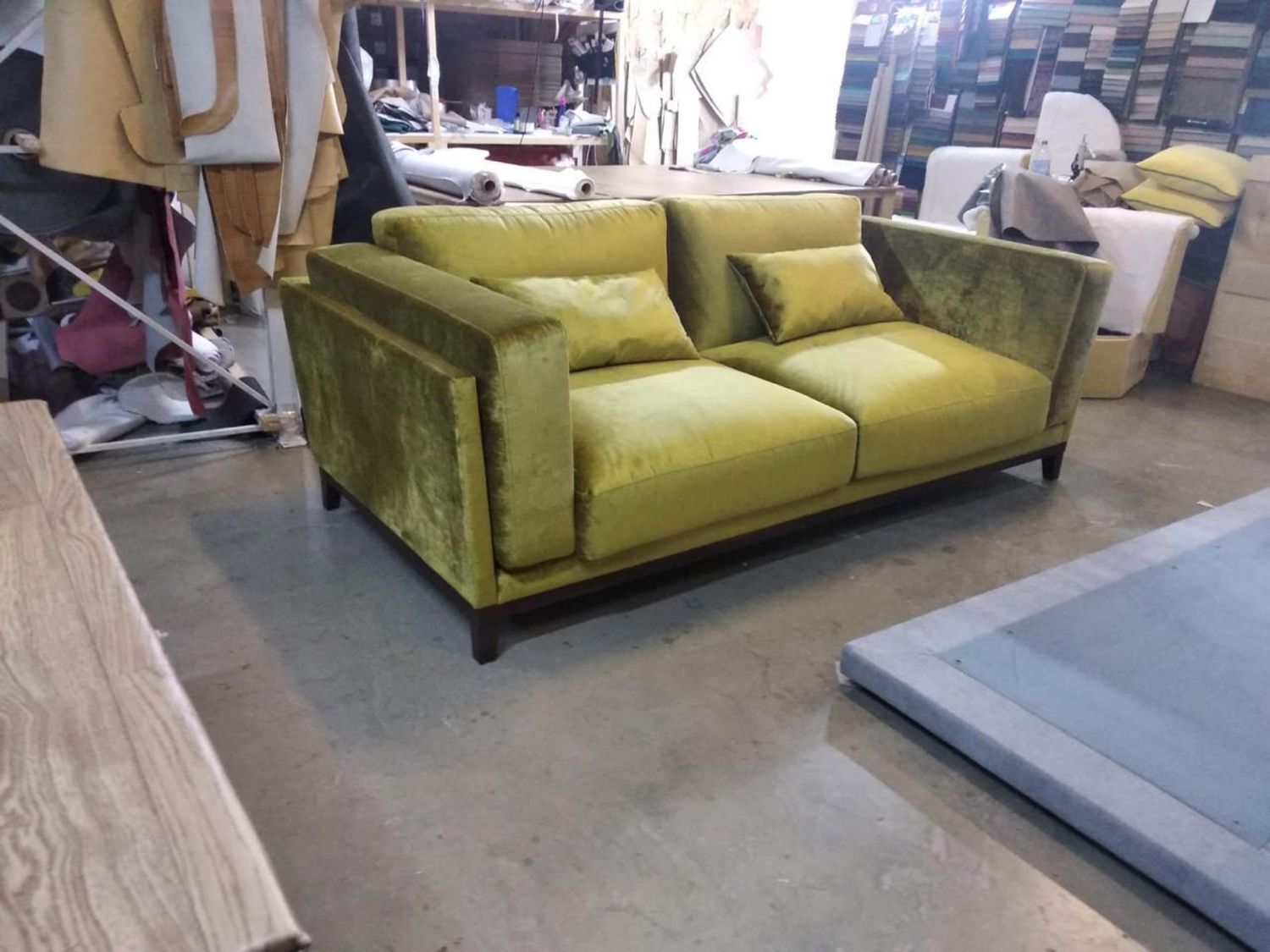 Диван прямой в наличии