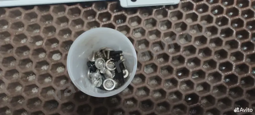 Крепёж задней крышки LG 42LB671V