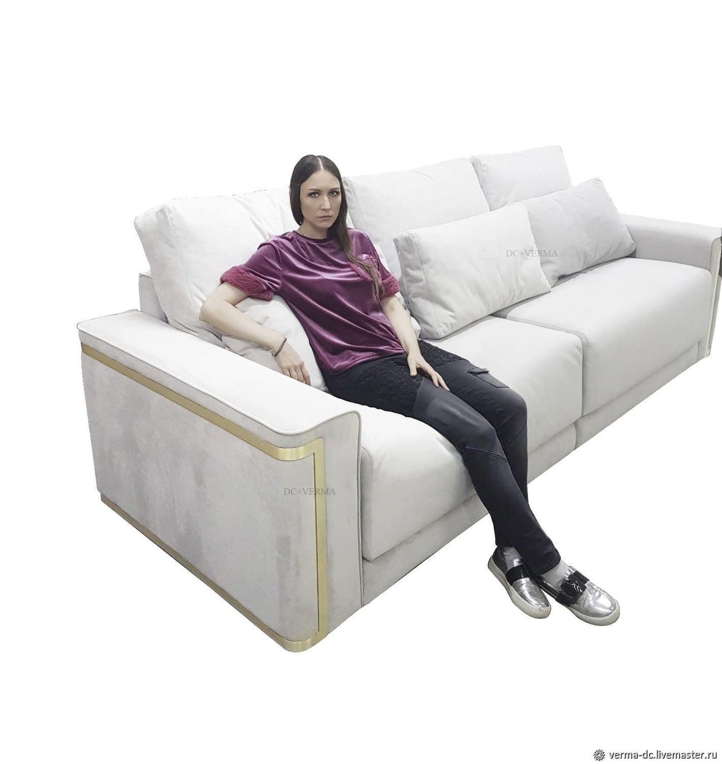 Диван для домашнего кинотеатра.Копия Fendi