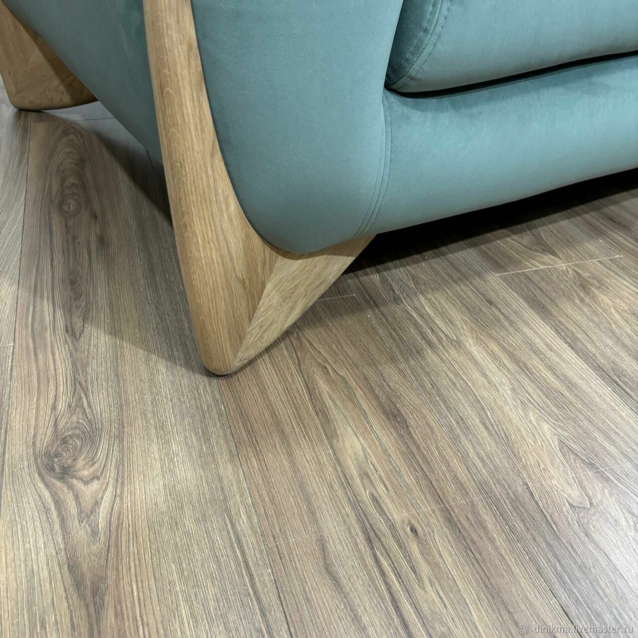 Дизайнерский диван Скарм прямой