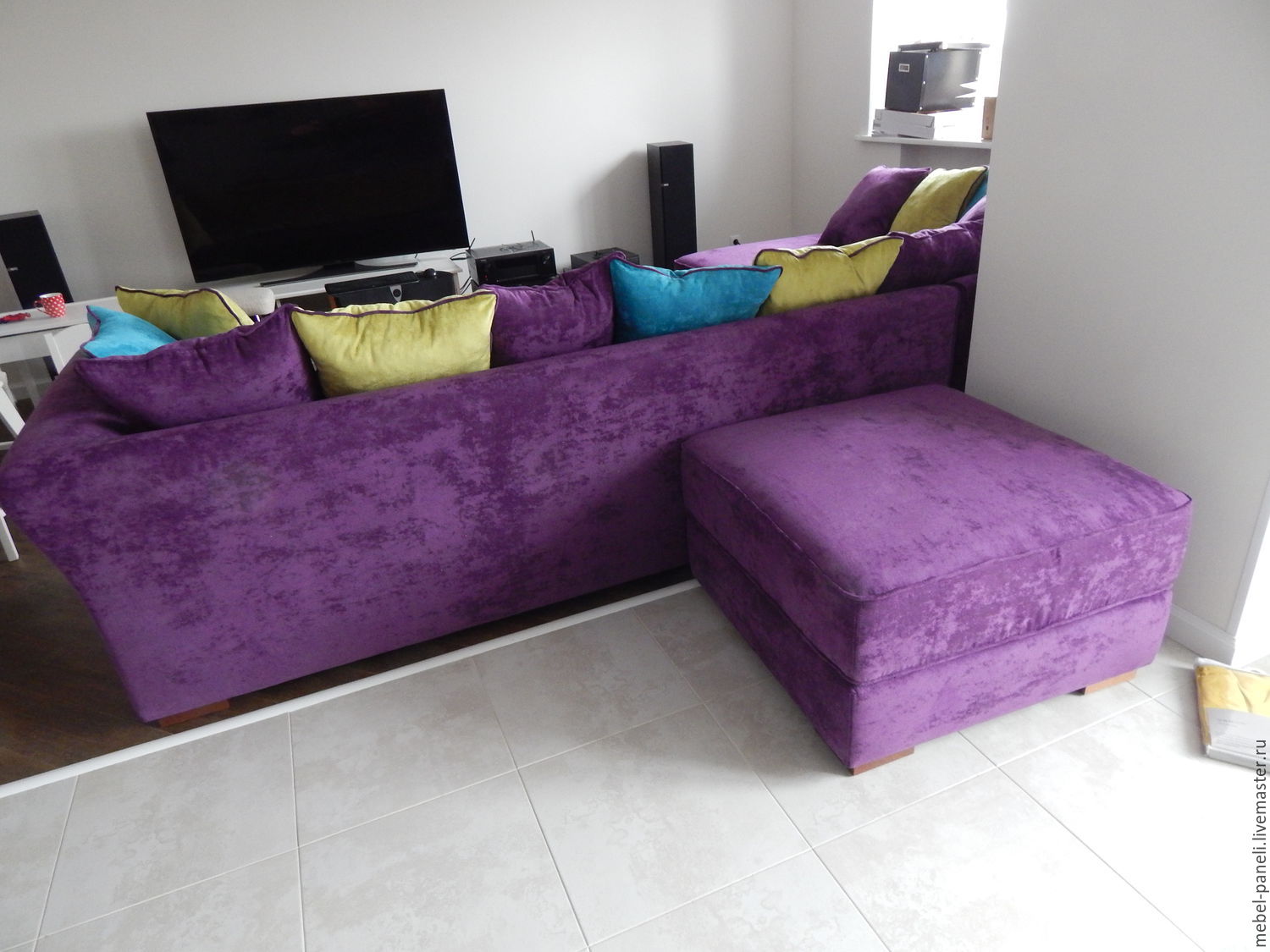 Диван мягкий для дома