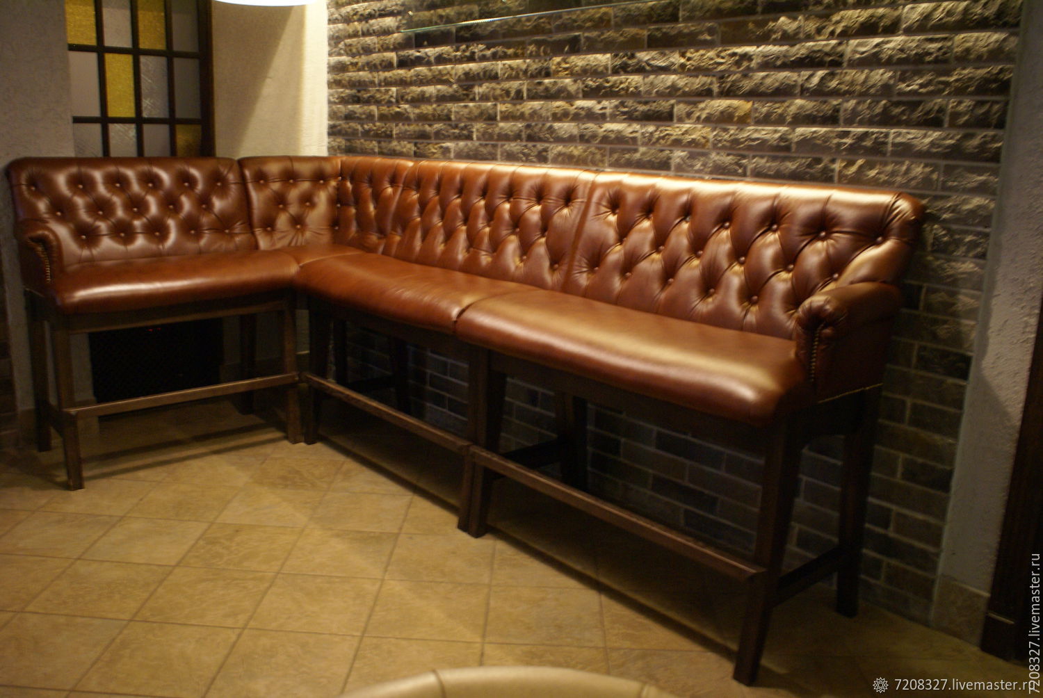 Диван кожаный барный