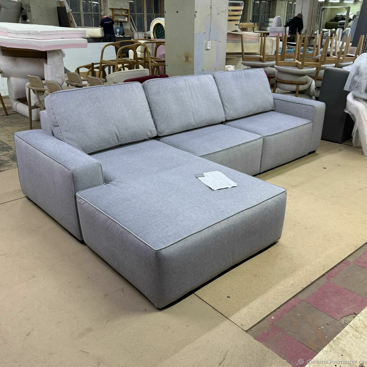 Дизайнерский диван Роялс с оттоманкой