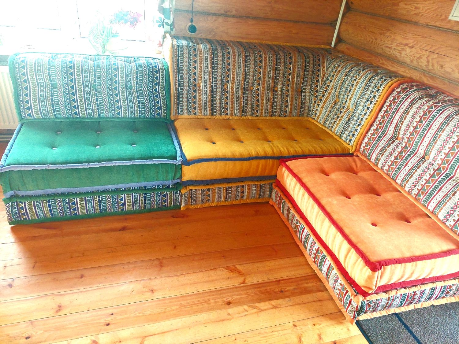 Диван Маджонг нестандартной формы