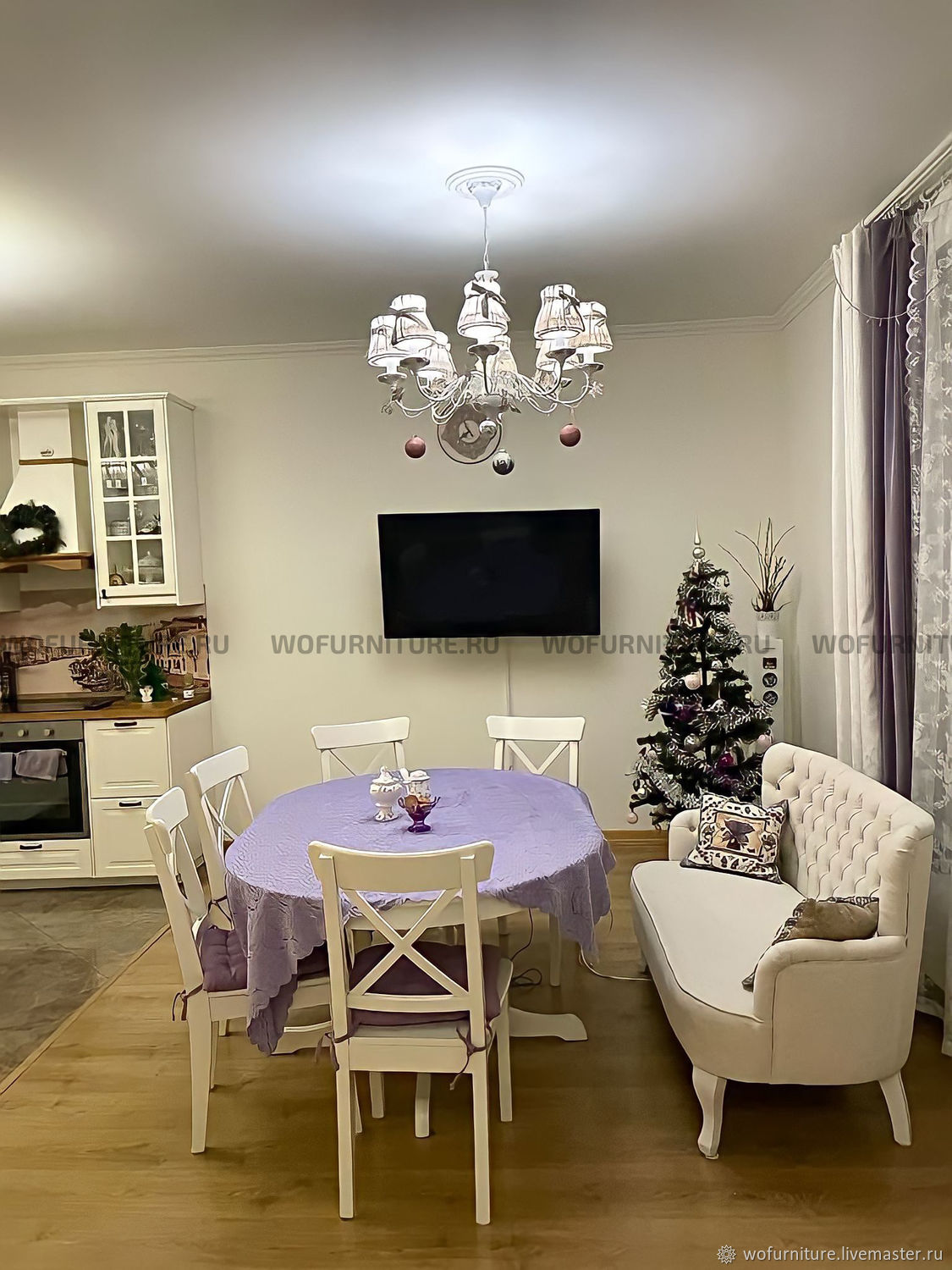 Диван на кухню с каретной стяжкой 