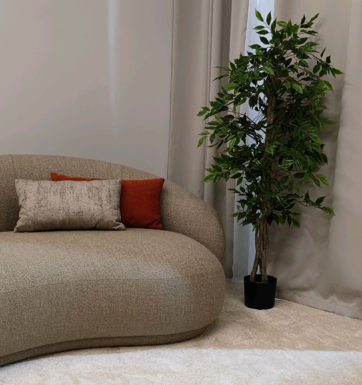 Дизайнерский диван на заказ