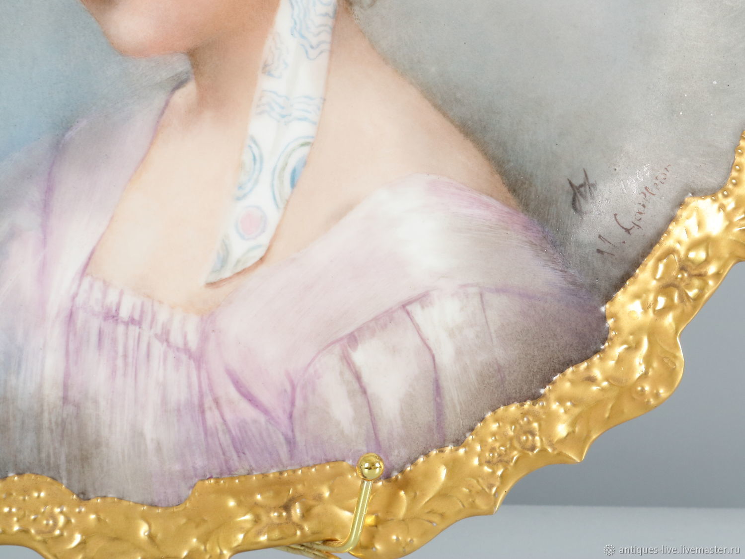 Антикварное фарфоровое блюдо. Limoges