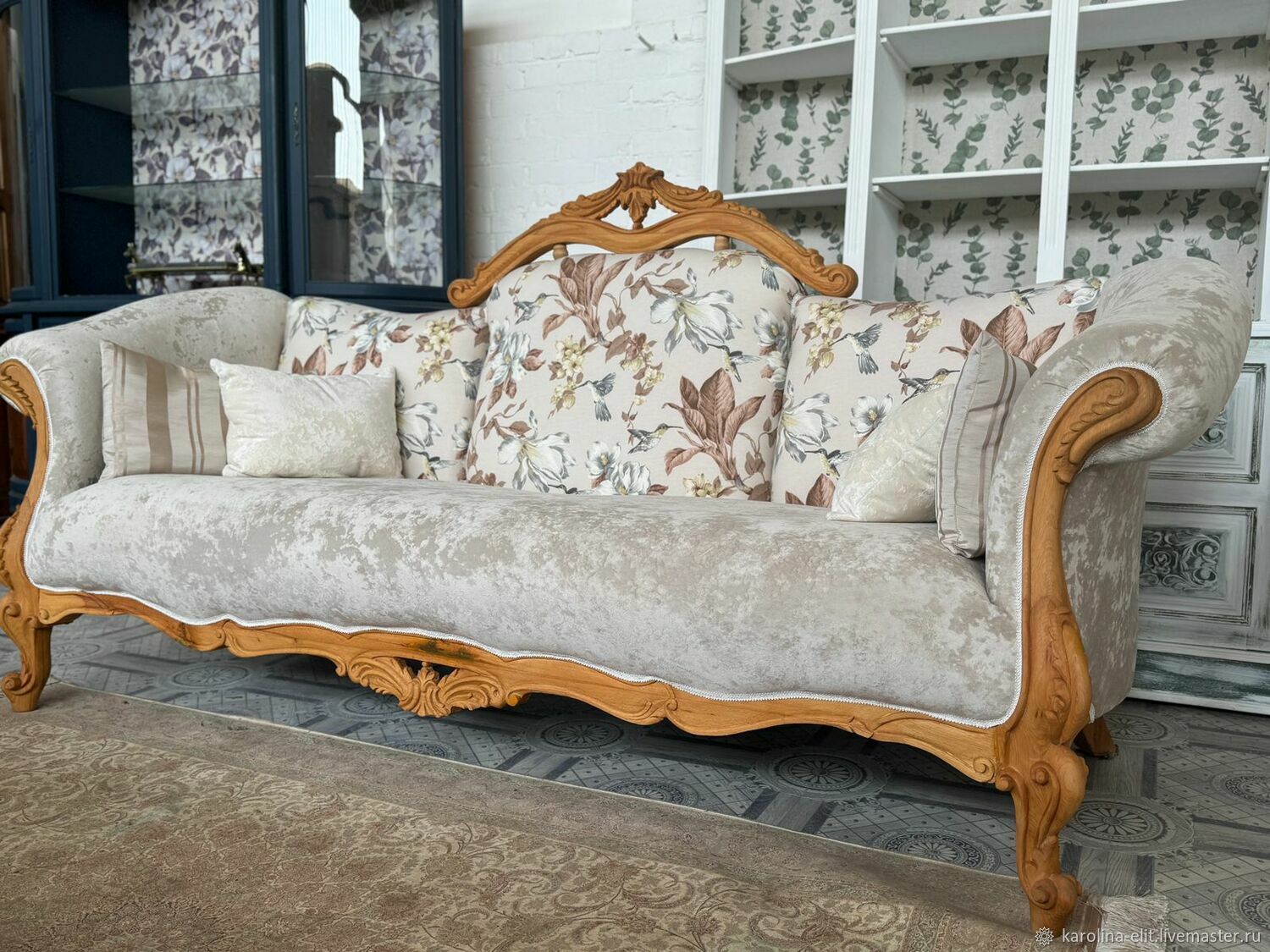 Диван новый Барокко, Италия, дерево